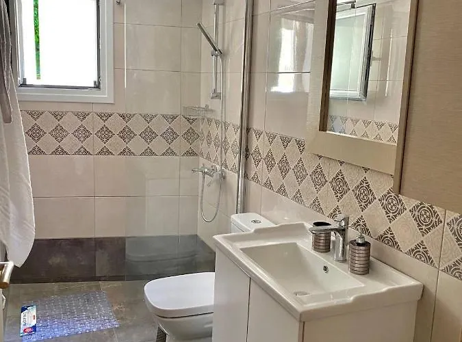 Blu Blu With Castle View * Koróni